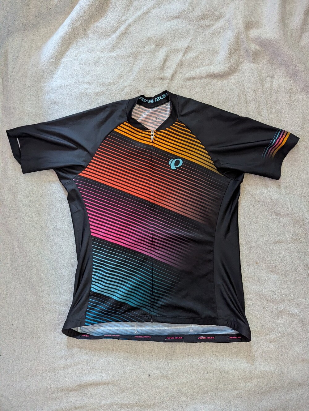 Pearl Izumi Men’s Black Cycling Jersey with Gradient Stripe